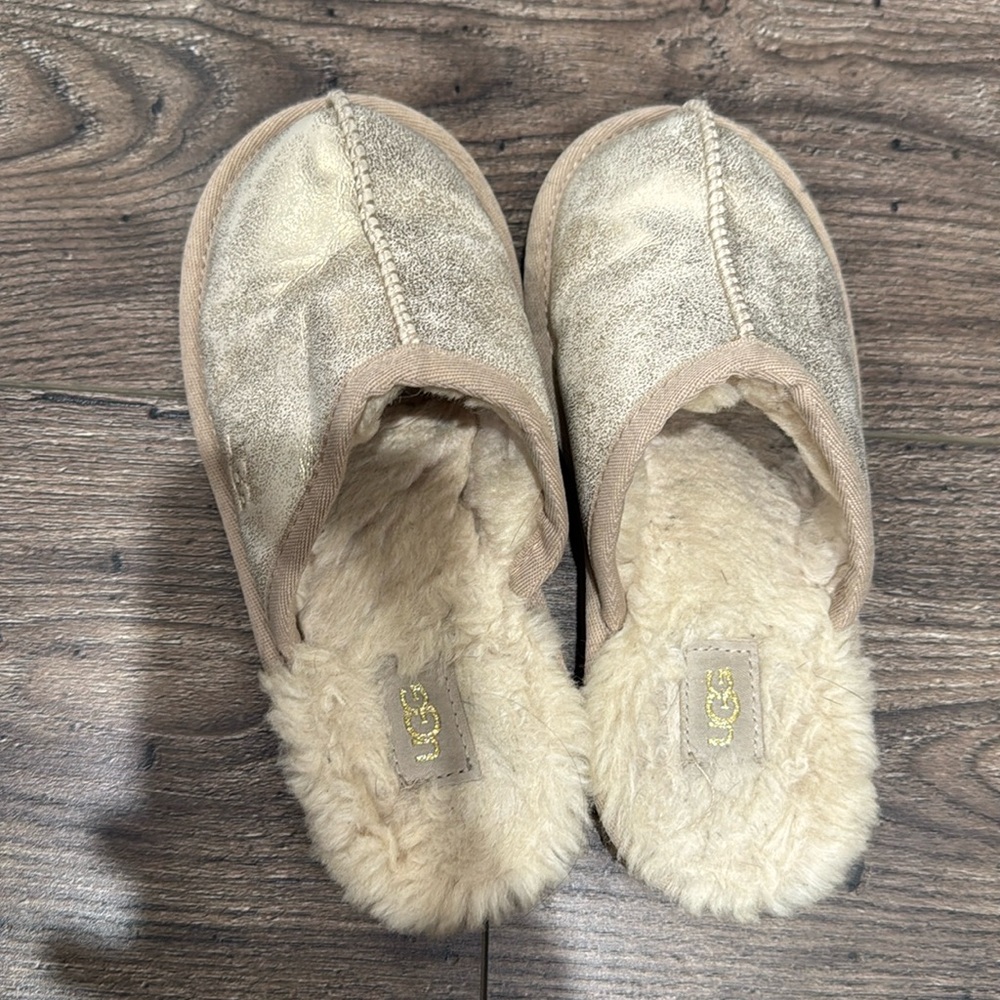 Ugg